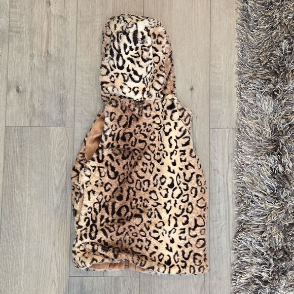 Girls American Widgeon leopard print hooded vest - Picture 3 of 4